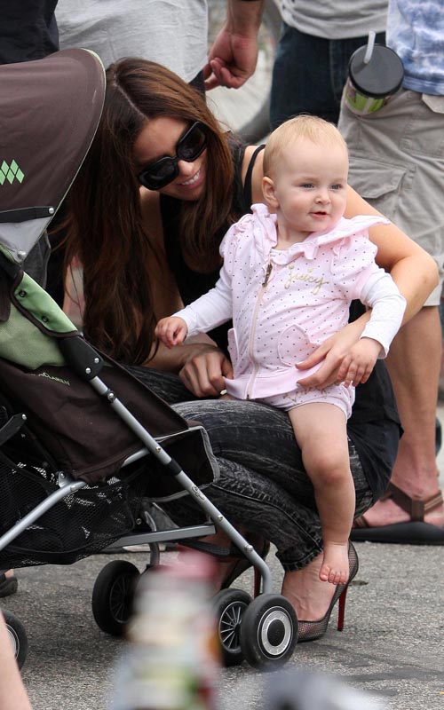 Kate Beckinsale And Family Spending The Day In Venice Beach