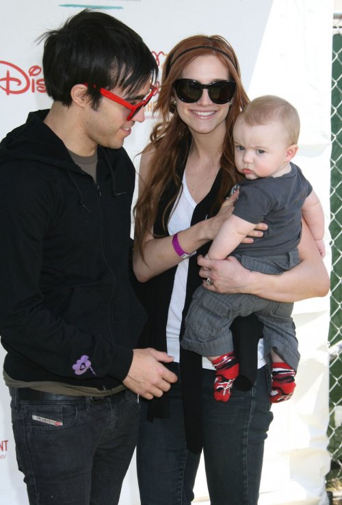 pete_wentz_and_ashlee_simpson_plus_mowgli