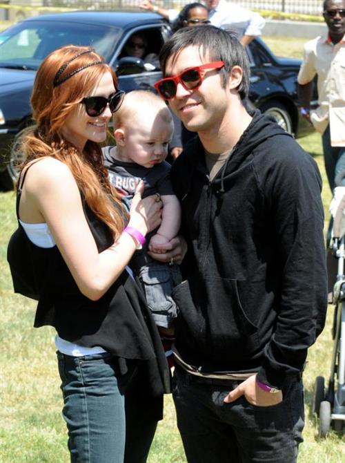 ashlee_simpson_and_family