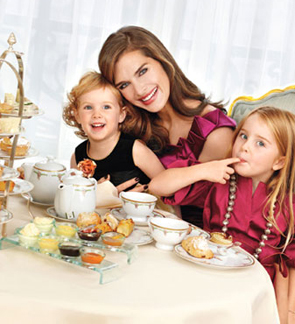 Brooke_Shields_and_Daughters