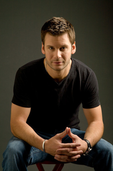 Brad_Mates_and_Bue_Bundle