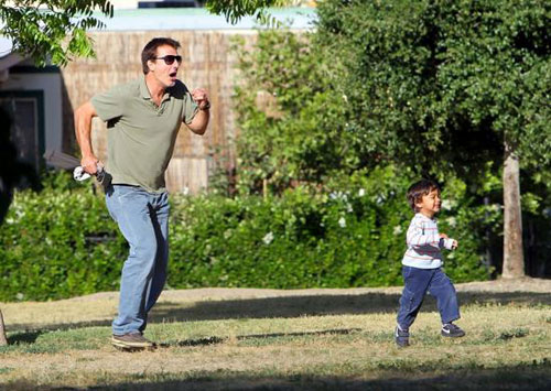 Chris_Noth_with_Son_Orion6