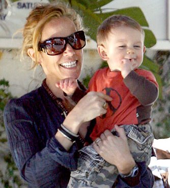 Sheryl_Crow_Adopted_New_Son
