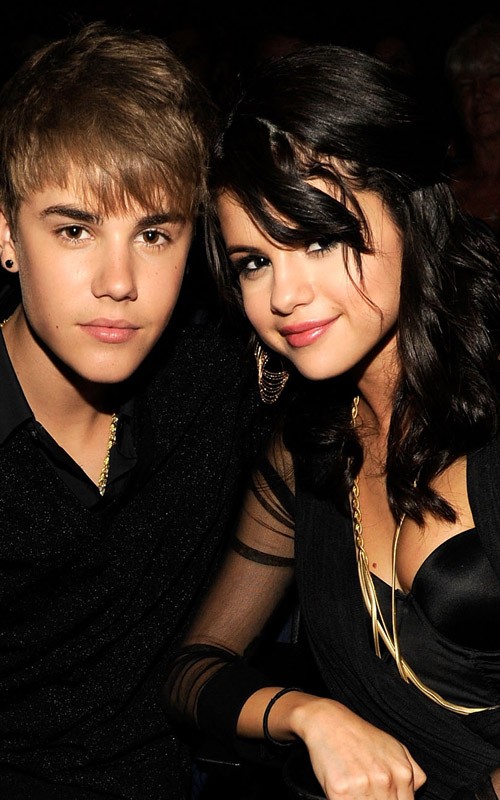 Justin_Bieber_and_Selena_Gomez_at_the_2011_ESPY_Awards_July_13