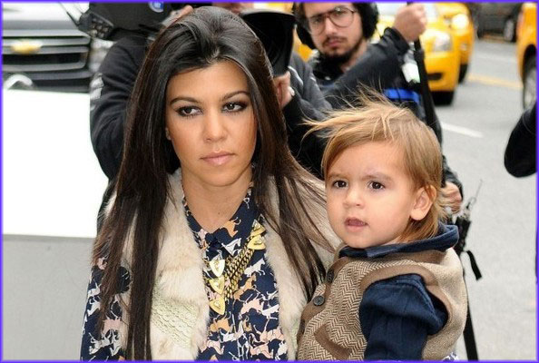 Kourtney_Kardashian_with_Mason Kourtney_Kardashian_with_Mason