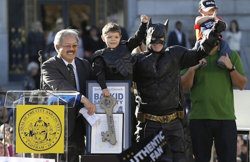 photo source batman-news.com